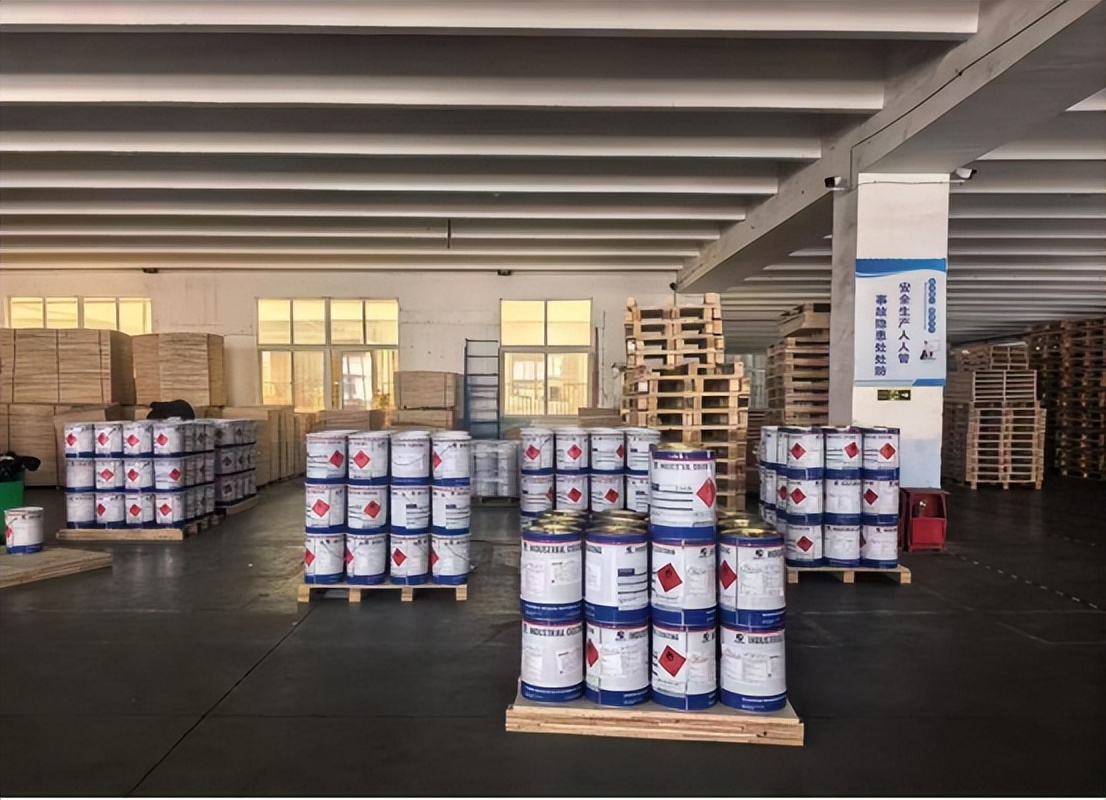 聚氨酯面漆颜色定制：从标准色卡到1吨起议价的工程选色逻辑（images 2）
